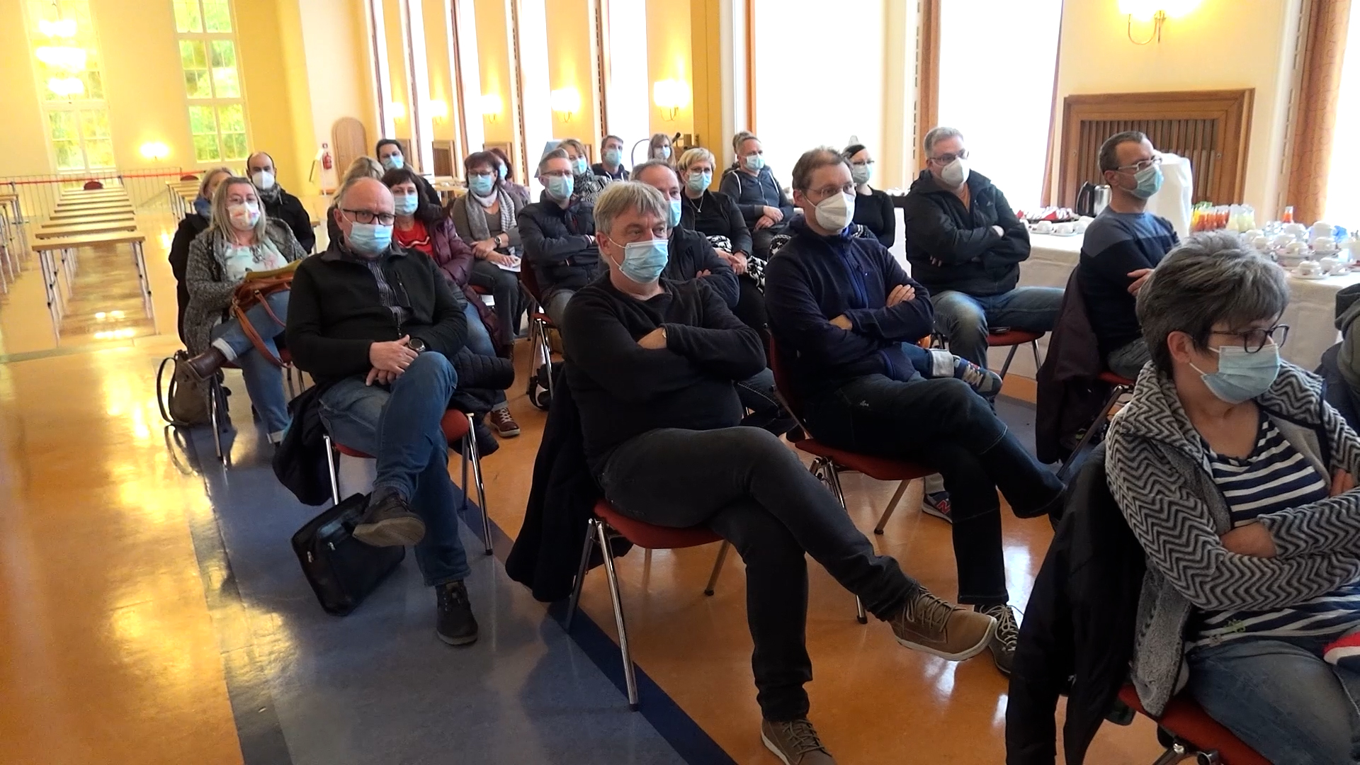 MEgional am 16. April 2021 mit der Sitzung des Betriebsausschusses der Kliniken im Erzgebirge MEgional am 16. April 2021 mit der Sitzung des Betriebsausschusses der Kliniken im Erzgebirge