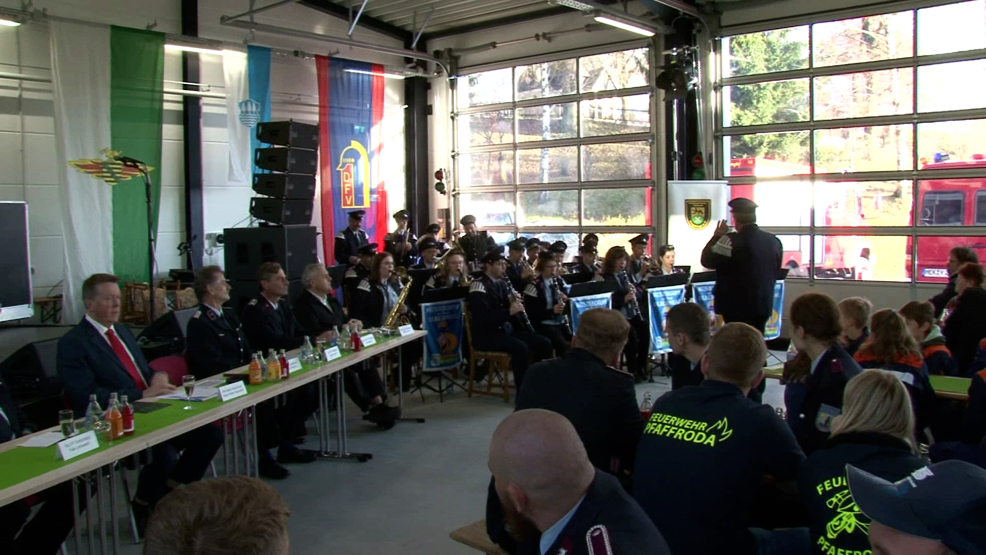 MEgional am 10. November 2021 mit dem neuen Feuerwehr-Gerätehaus in Pfaffroda